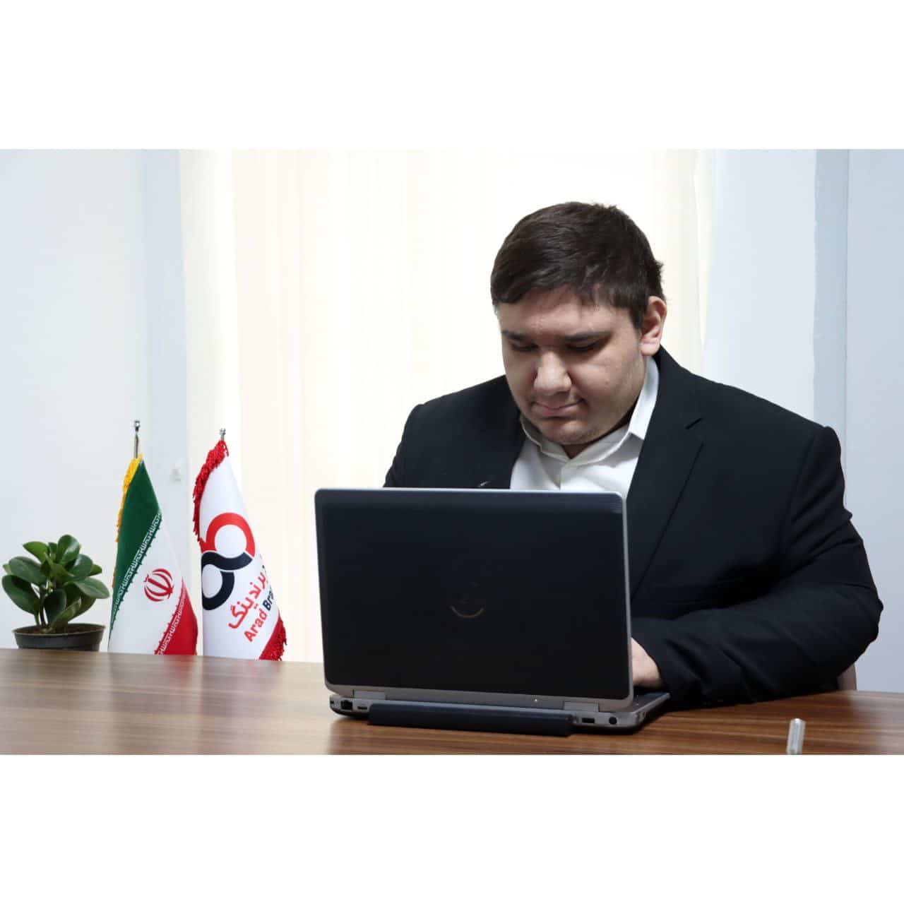 علی زینالی